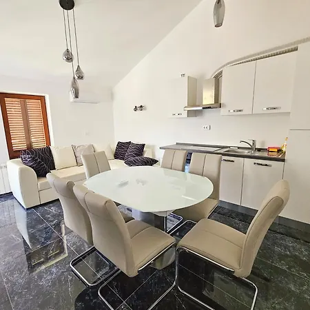 게스트하우스 Tanja 로브란