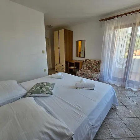 Guest house Tanja 3*